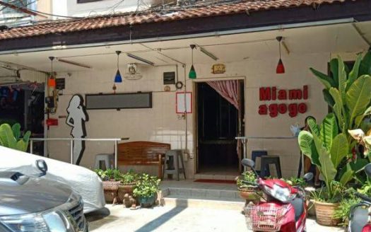 4 storey building